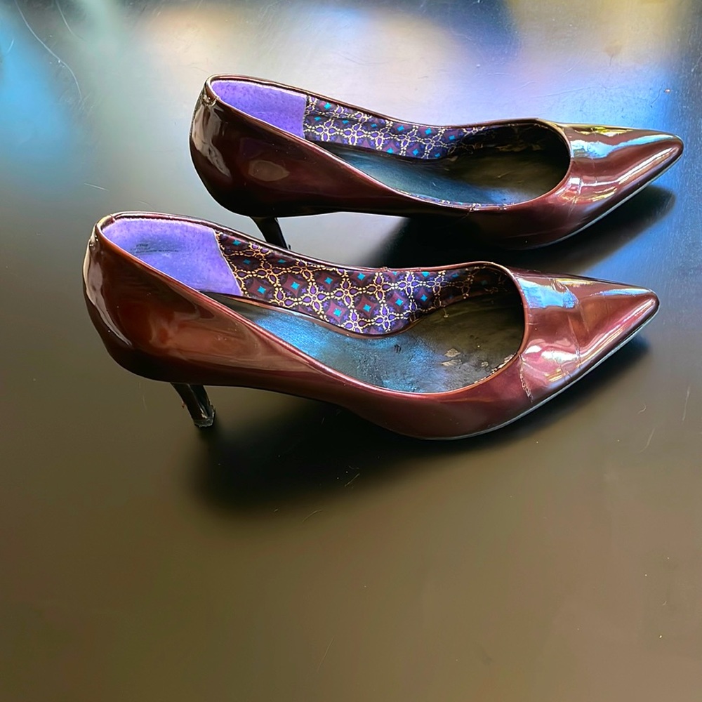 Nine West Burgundy Patent Leather Pumps, 2” heel size 9.5